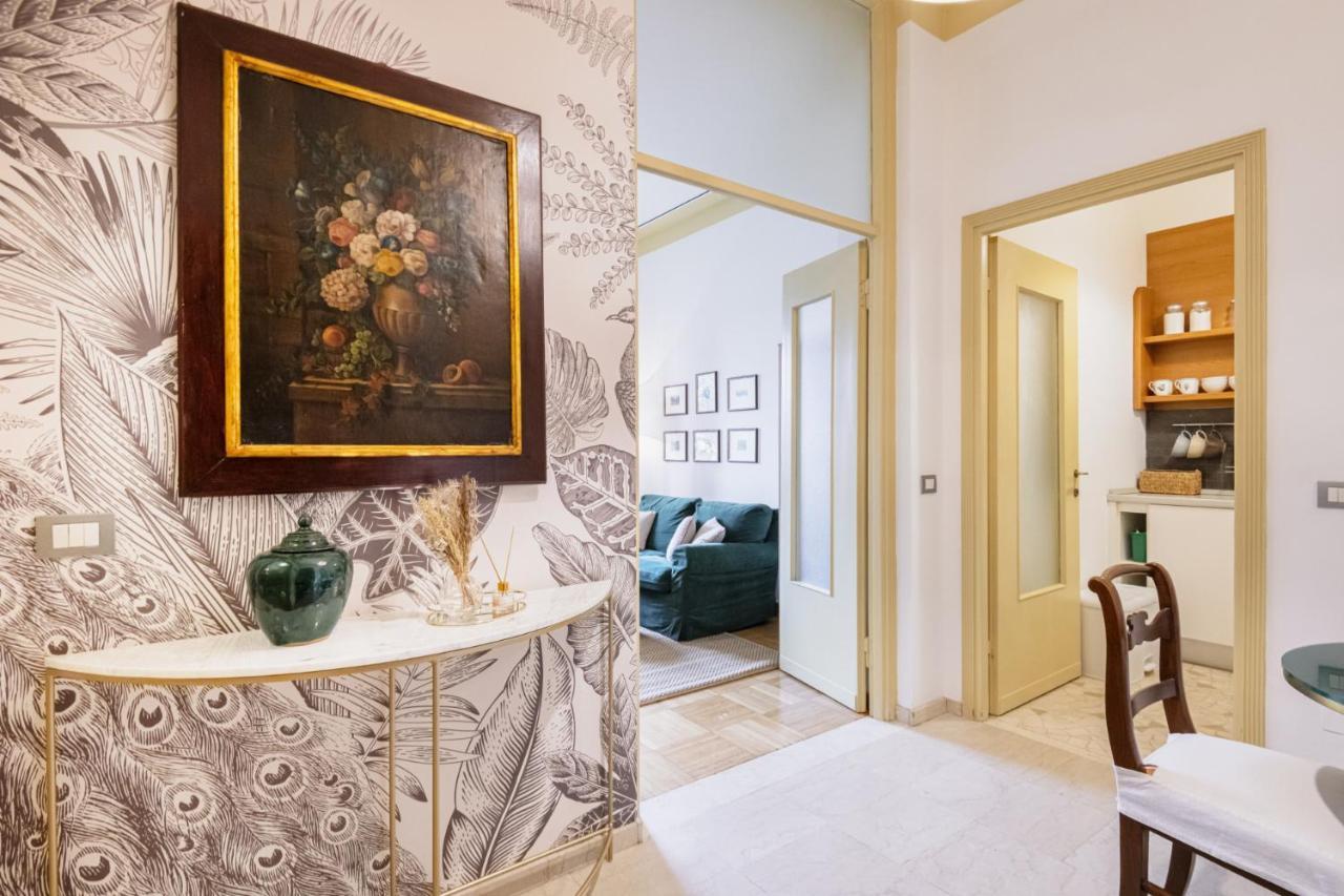 Easylife - Dimora Di Classe In Zona Conciliazione Milan Exterior photo